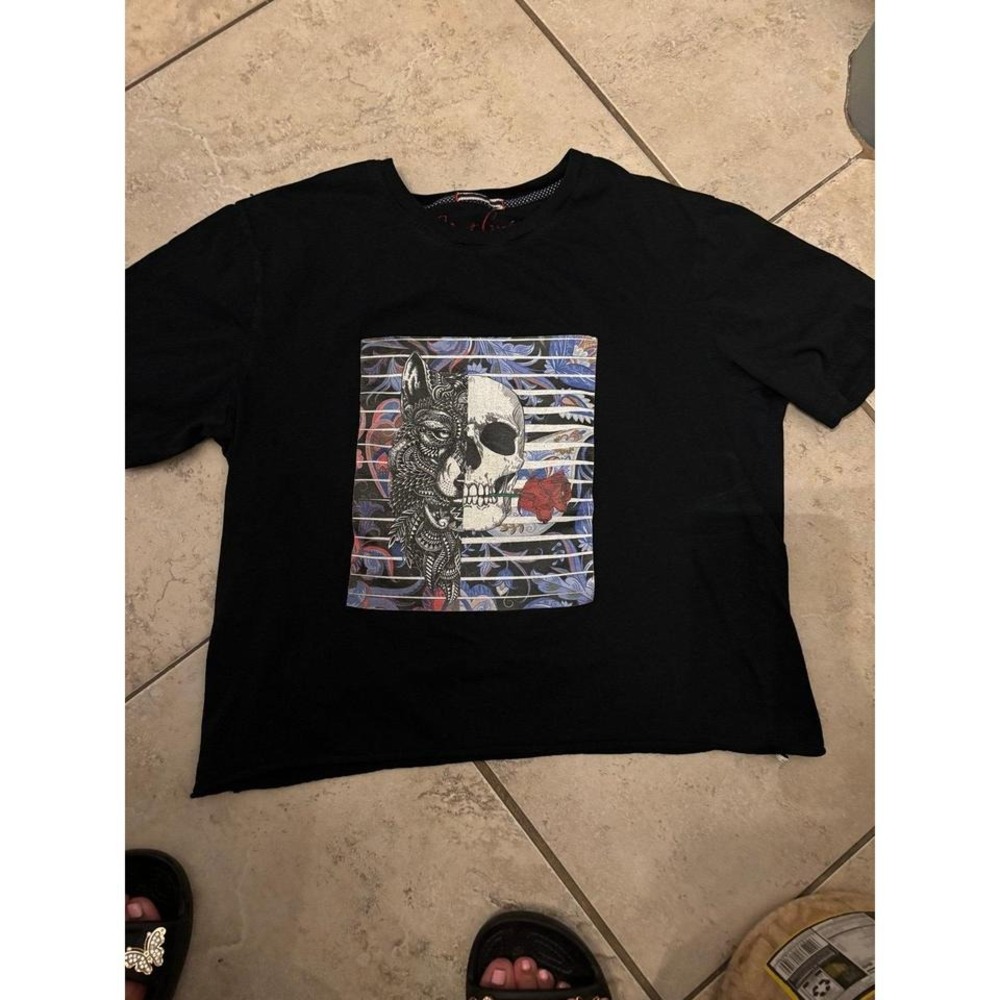 Robert Graham cropped t shirt‎ wolf/ skull medium